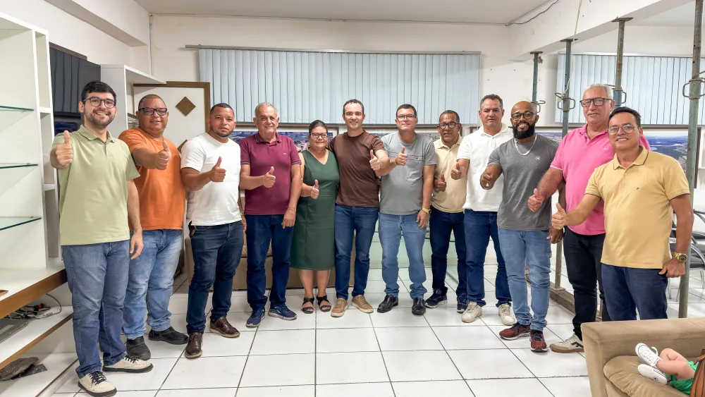 Prefeito de Brumado se reúne com vereadores para tratar de avanços importantes para o município