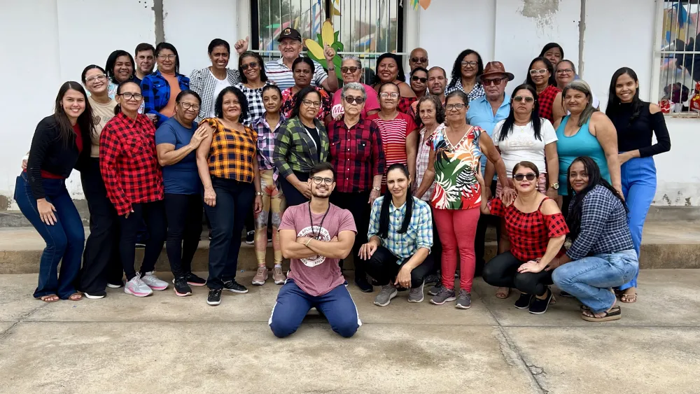 Grupo Conexão Saúde anima UBS Paulo Vargas com brincadeiras juninas e exercícios