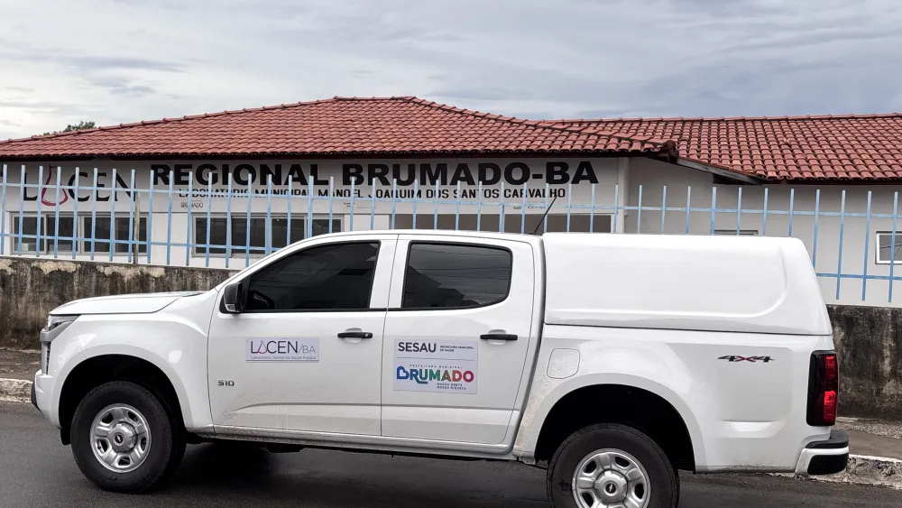 Saúde em movimento: novo carro amplia suporte ao LACEN de Brumado