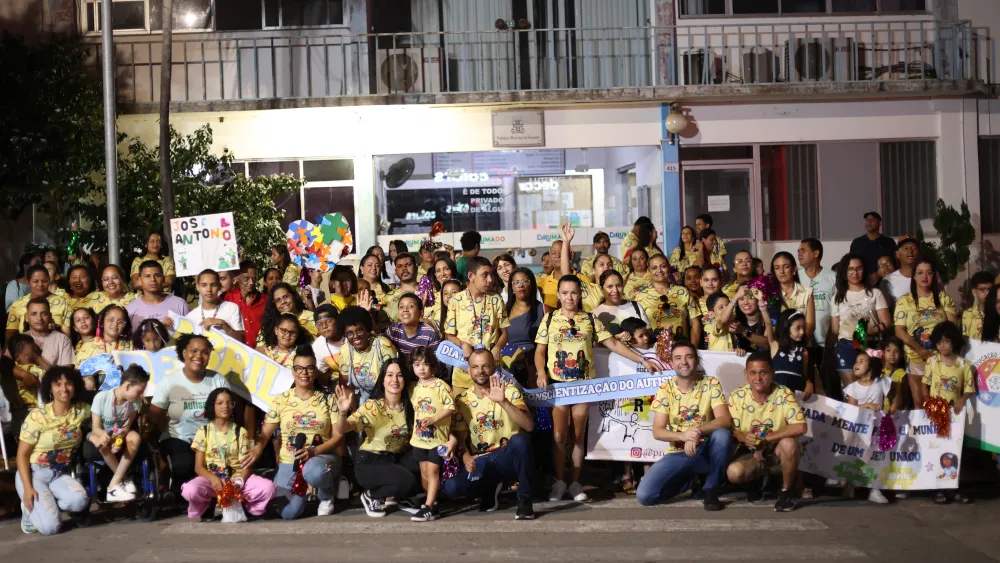 Caminhada do Autismo chama atenção para inclusão e direitos das pessoas com TEA