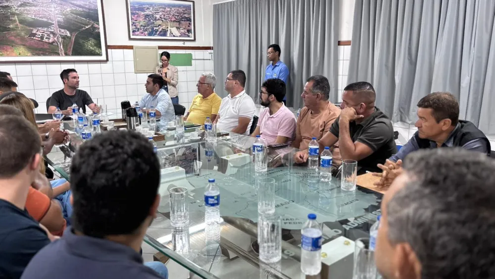 Prefeitura empossa fiscais e inicia nova etapa de fiscalização de terrenos vagos 