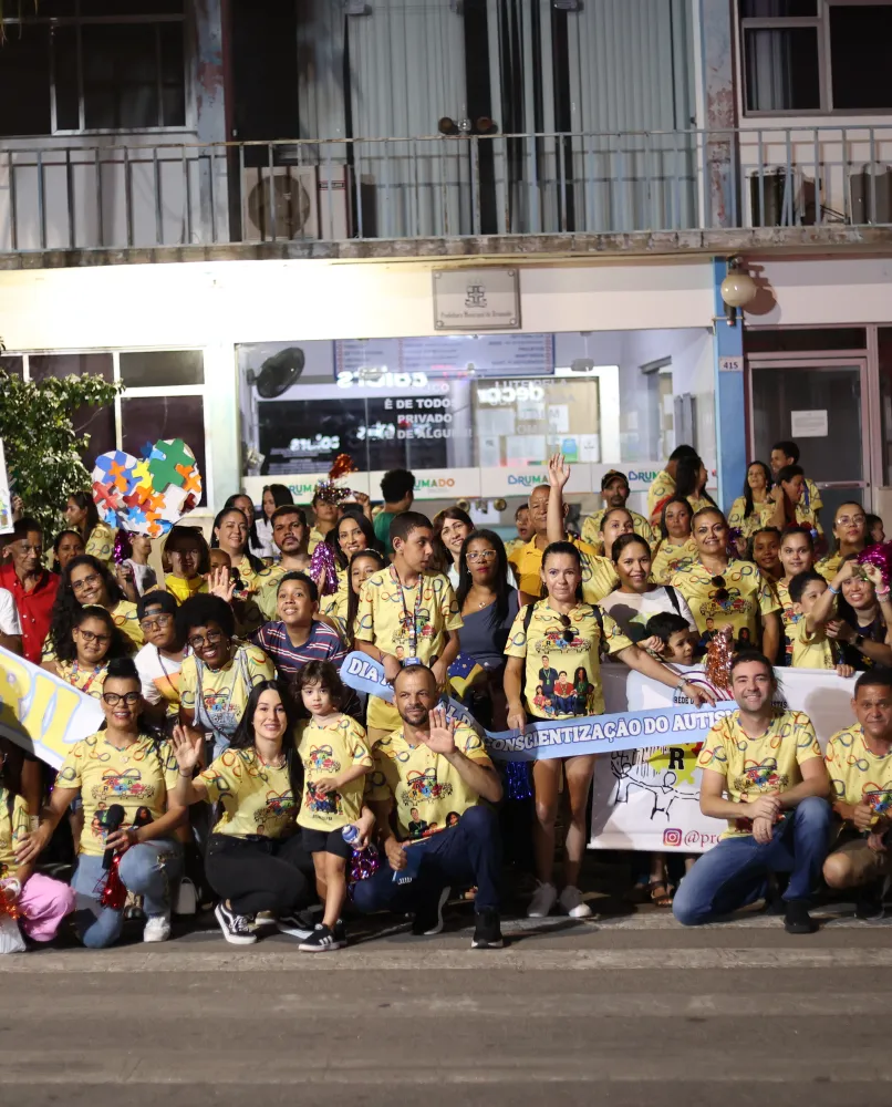 Caminhada do Autismo chama atenção para inclusão e direitos das pessoas com TEA