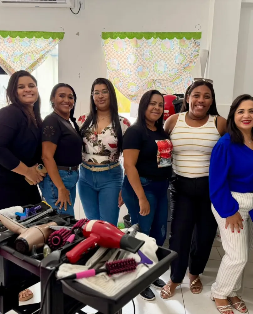 Alunas do Empreender Mulher colocaram aprendizado em prática e promoveram momentos de beleza para mães atípicas 