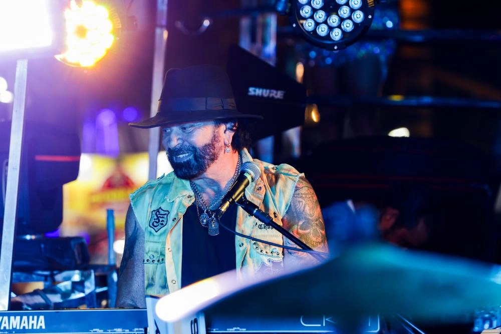 Chiclete com Banana arrastou uma multidão no penúltimo dia do CarnaBrumas