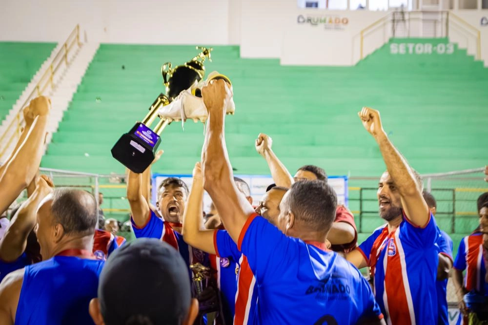 Bahia vence Amigos da Bola nos pênaltis e conquista o Campeonato Brumadense de Futebol Veterano 2026