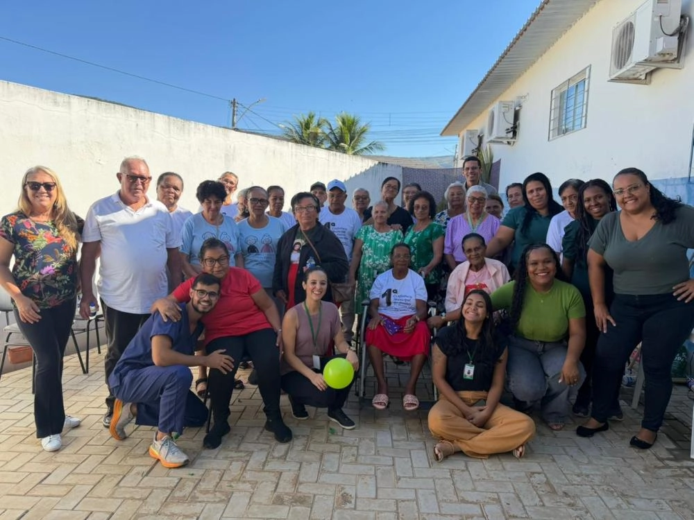 Idosos do CRAS Esther Trindade participaram de encontro com atividades físicas e momentos de integração