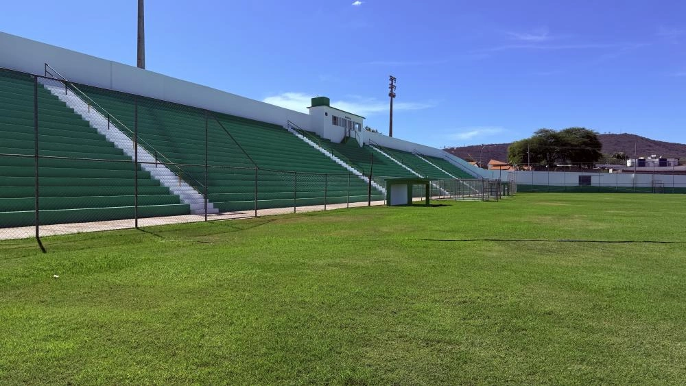 Clássico abre o Campeonato Brumadense e promete agitar o Gilbertão neste domingo