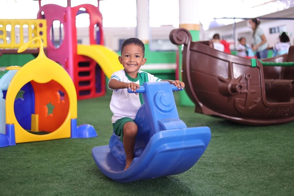 Prefeitura de Brumado firma convênio com o Governo do Estado e garante nova creche no bairro Urbis I