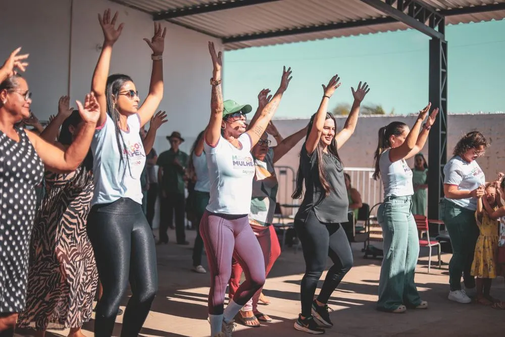 Mulheres do distrito de Itaquaraí têm manhã especial com beleza, bem-estar e música no Março Mulher