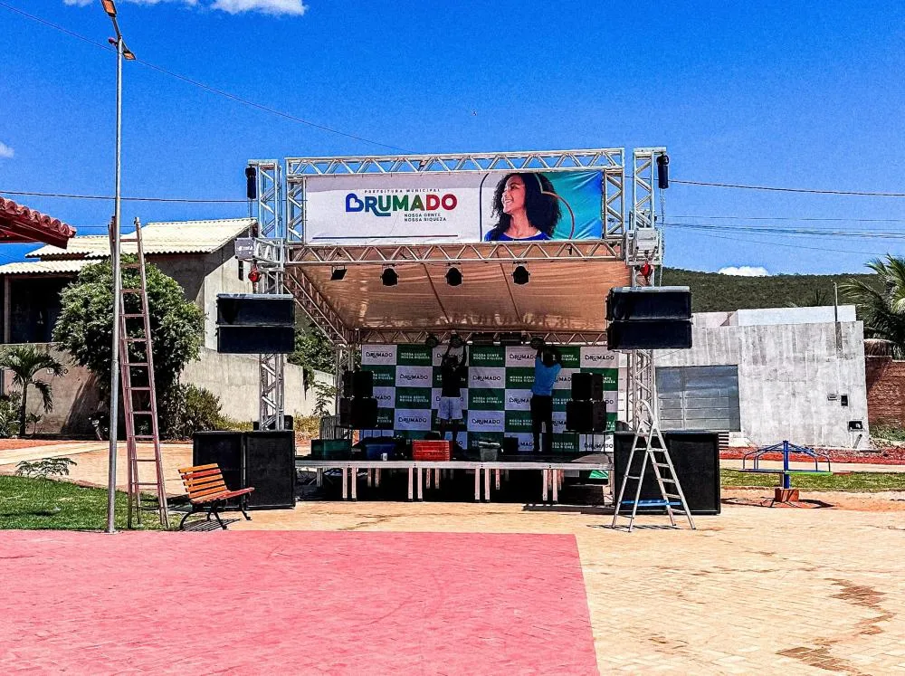 Sábado em Brumado: Entregas, inaugurações e programação especial com futebol e show ao vivo