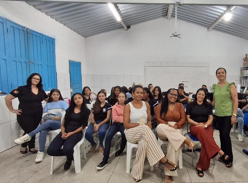 CRAS Irmã Dulce realiza palestra sobre os efeitos das drogas na zona rural de Brumado