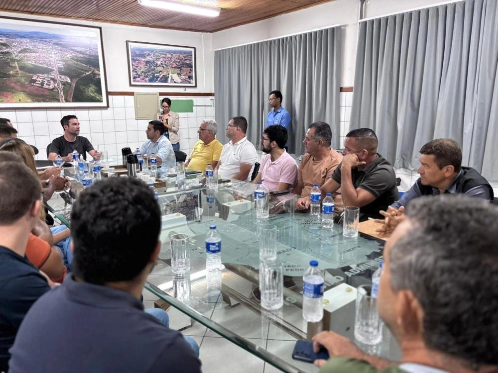 Prefeitura empossa fiscais e inicia nova etapa de fiscalização de terrenos vagos 