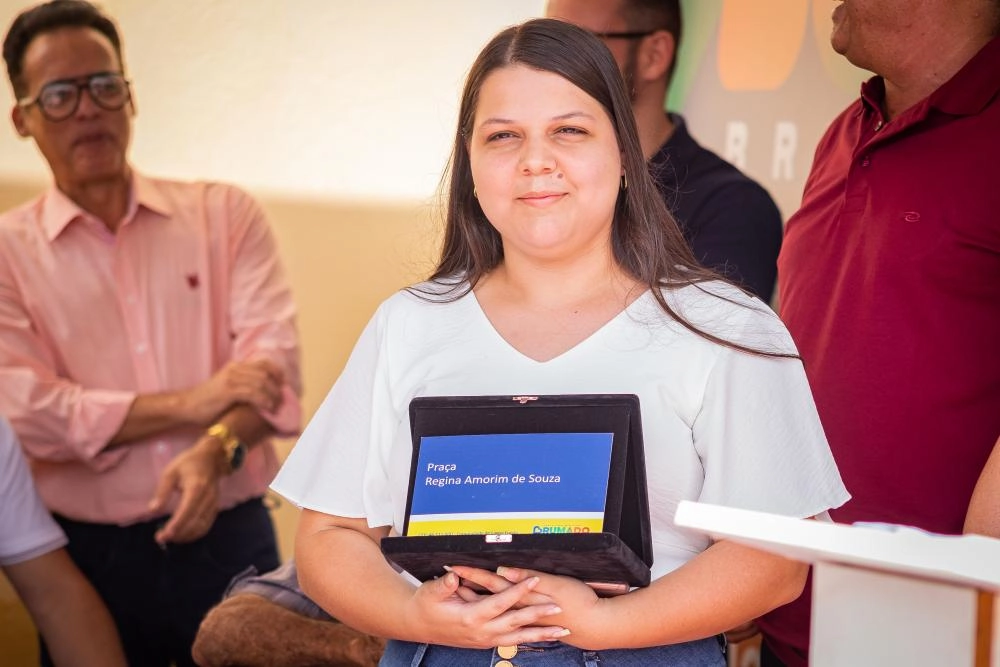 Lagoa Funda ganhou nova praça e investimento em iluminação pública em Brumado